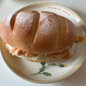 丸パン☆野菜☆鮭バーガー